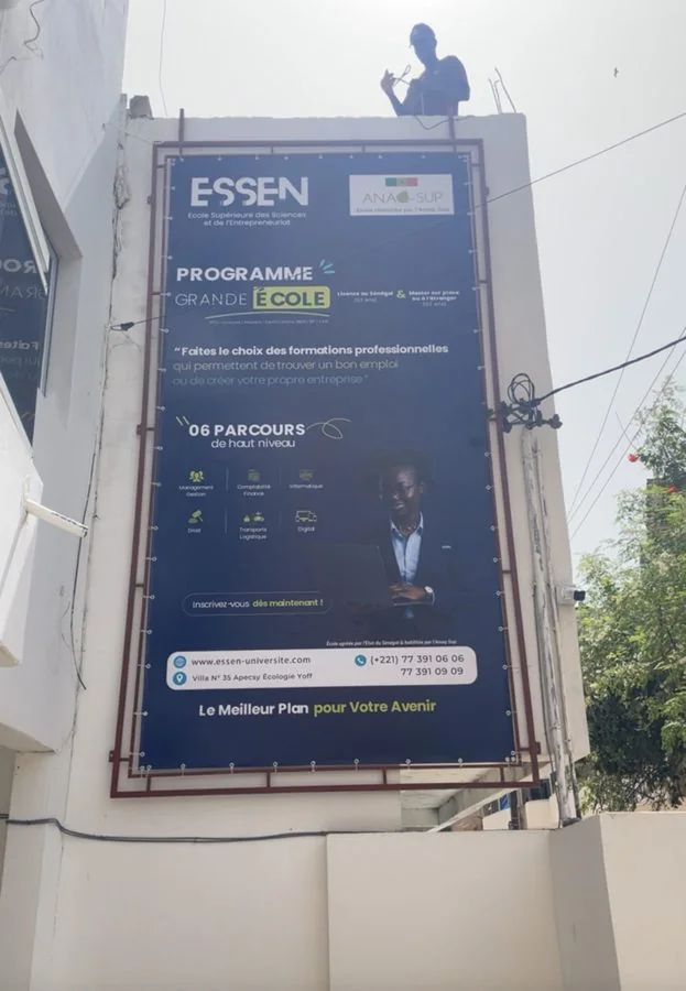 Panneau d'affichage — programme de formation