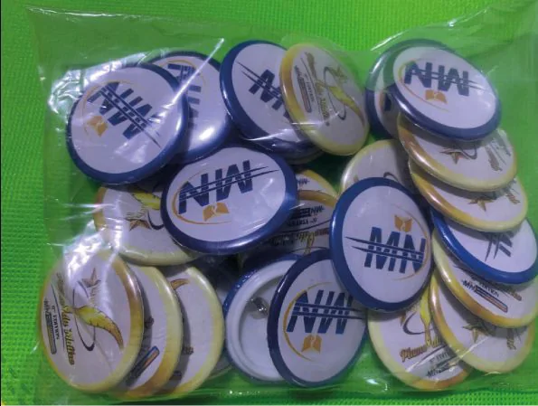 Pins personnalisés